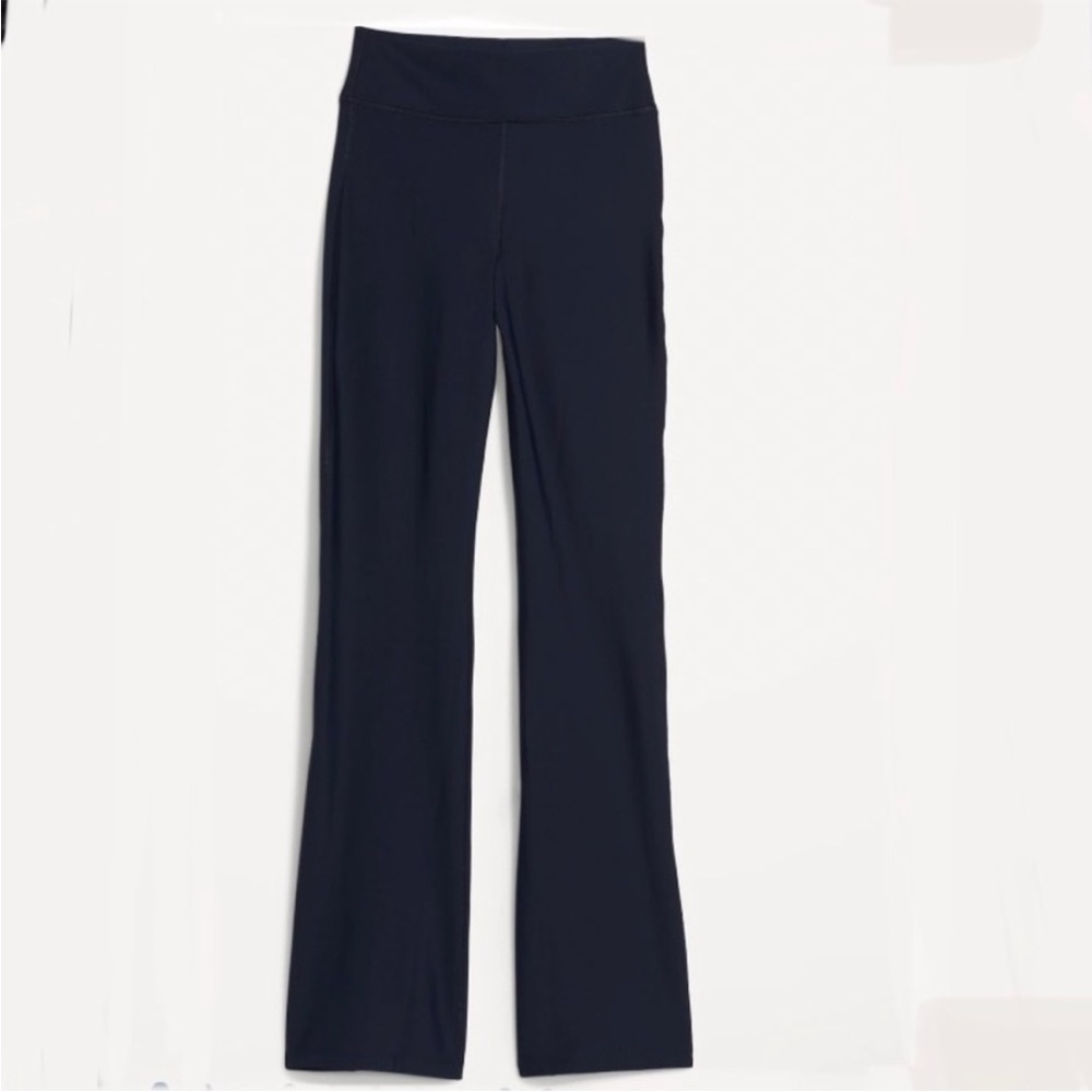 old navy flared leggings/ yoga pants in navy blue